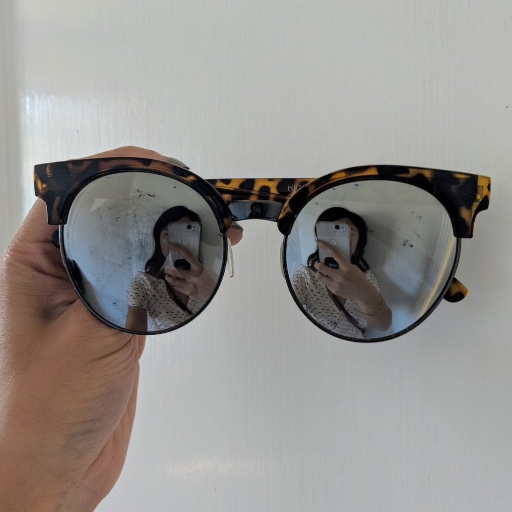 Quay Highly Strung Leopard Sunglasses